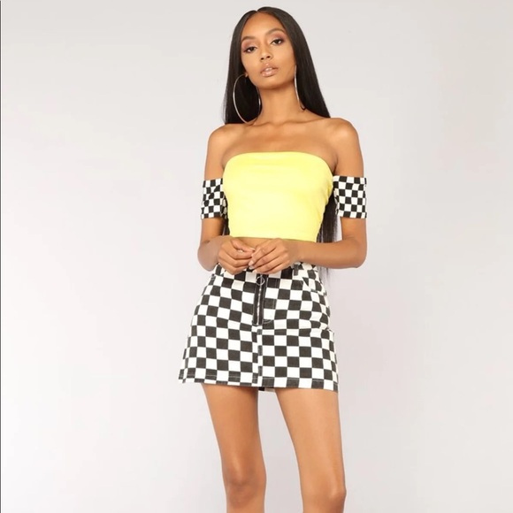 Fashion Nova yellow off the shoulder top - Picture 2 of 4